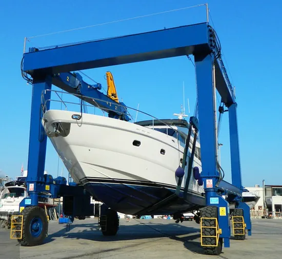 50 toneladas a 500 toneladas de elevador de barco móvel guindaste de pórtico elevador de viagem marítima para venda